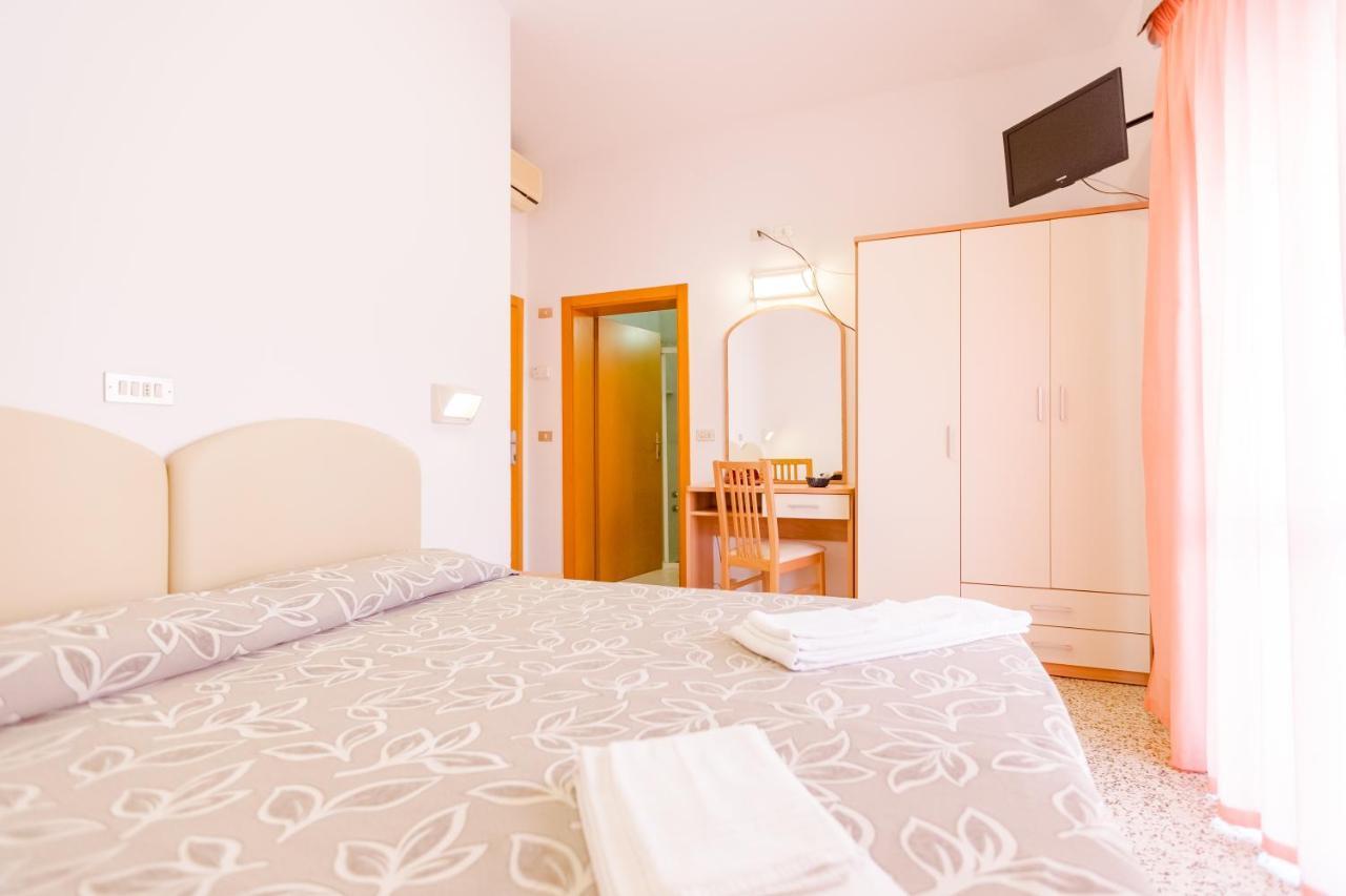 Hotel Bagli Ρίμινι Εξωτερικό φωτογραφία