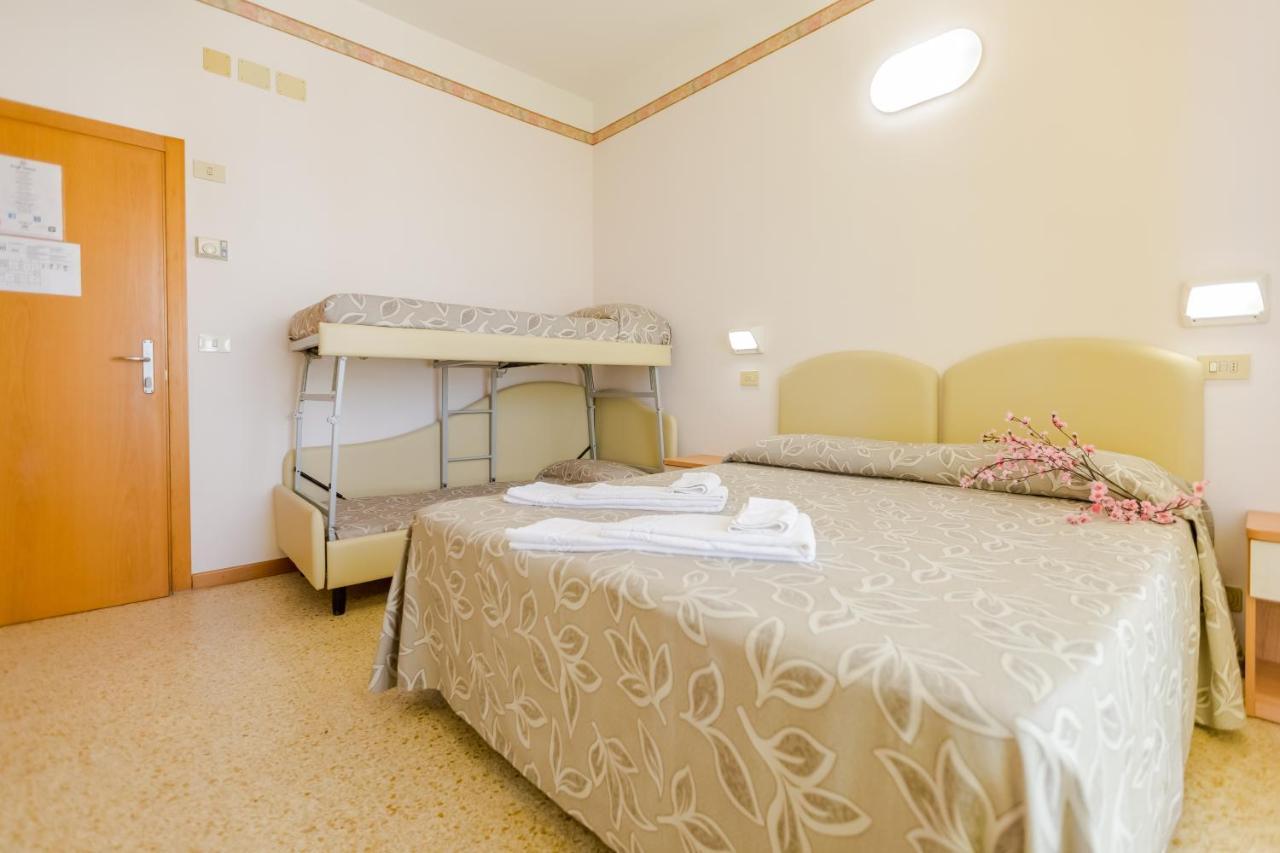 Hotel Bagli Ρίμινι Εξωτερικό φωτογραφία
